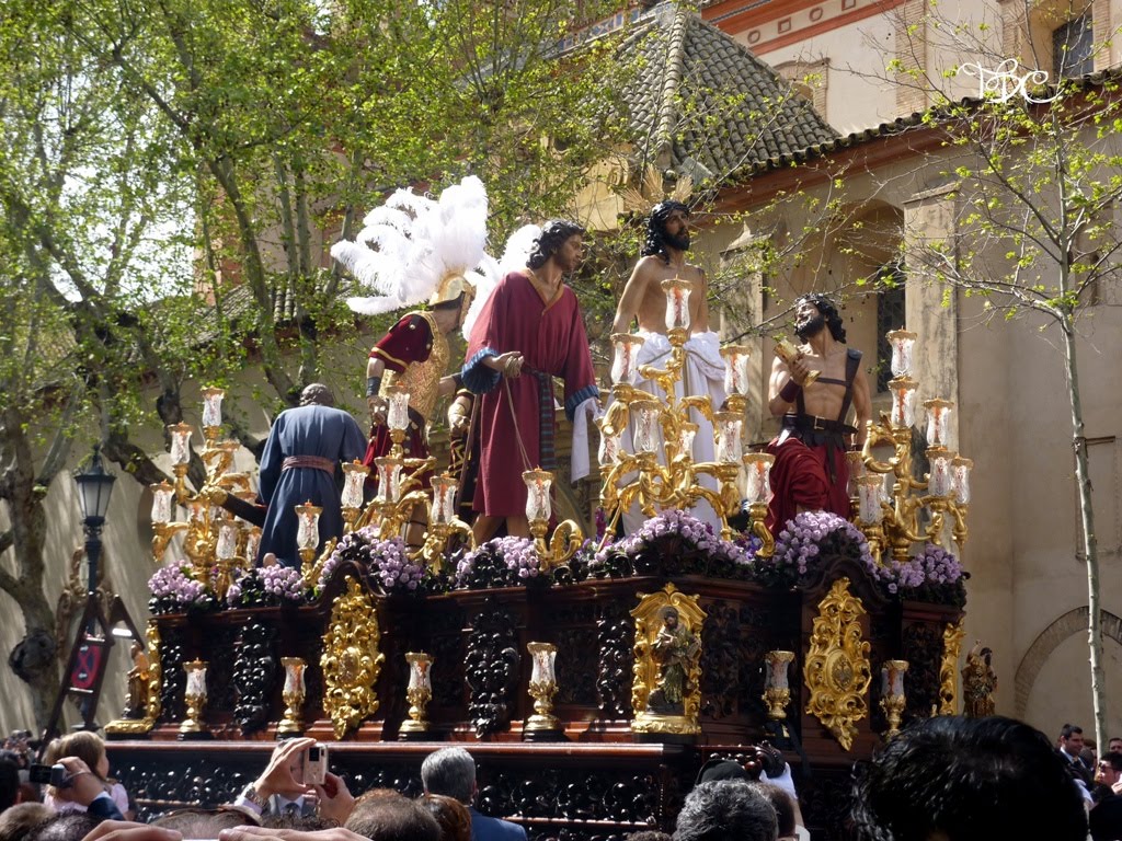 Resultado de imagen de Hermandad de Nuestro Padre Jesús Despojado de sus Vestiduras, María Santísima de los Dolores y Misericordia y San Juan Evangelista (El Despojado) sevilla ITINERARIO SEMANA SANTA DE SEVILLA 2018