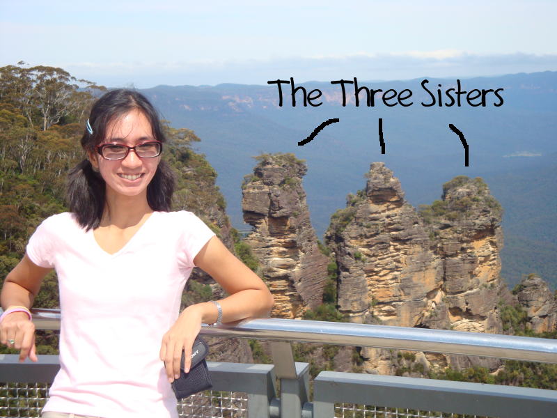 [day4g-threesisters.JPG]