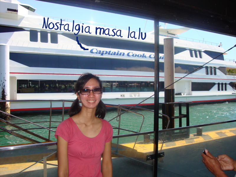 [day1d-captcookcruise.JPG]