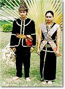 AKI SAGAT TEAM: TRADITIONAL COSTUME OF THE PENAMPANG KADAZAN