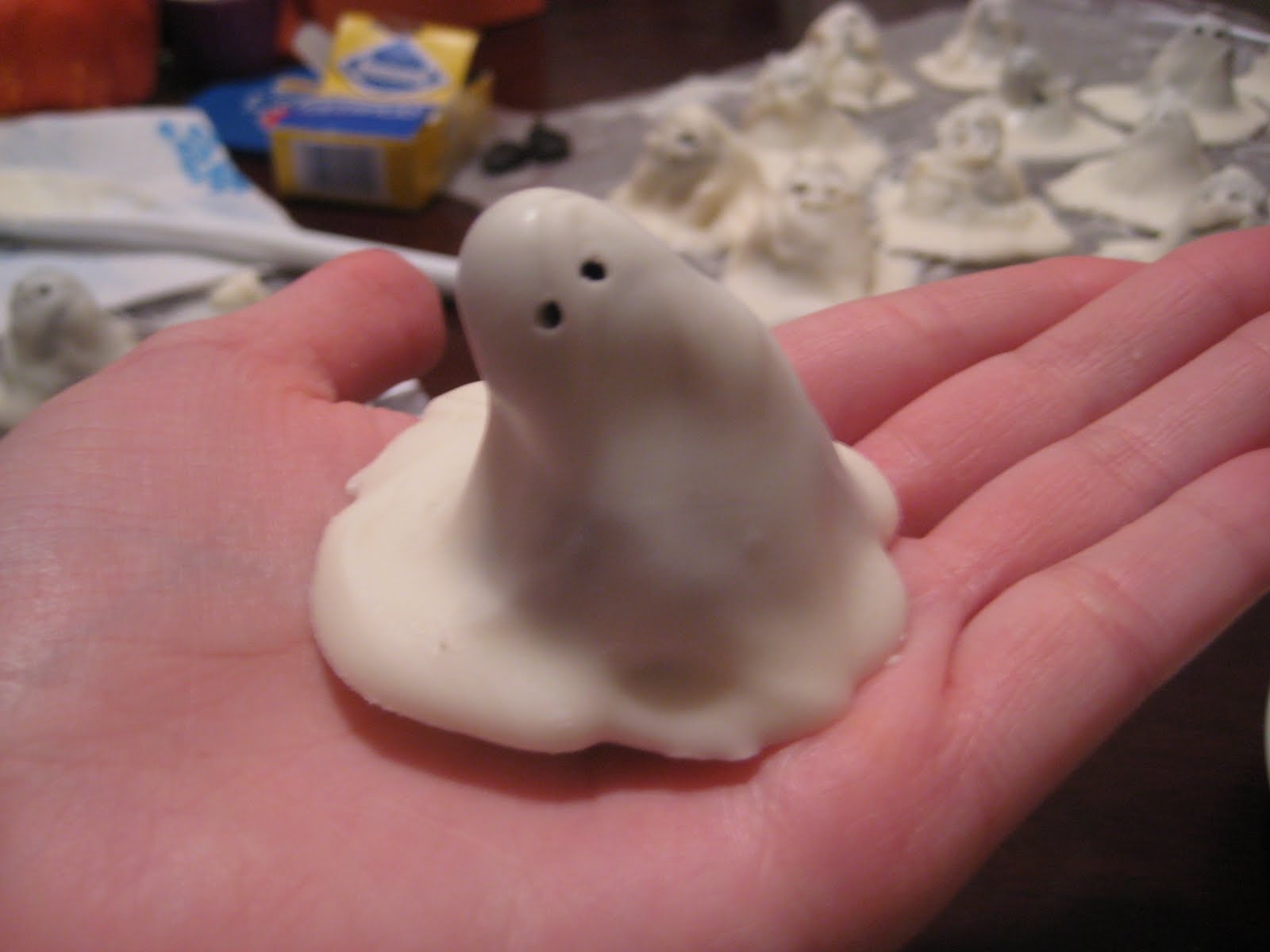 Adventures With Marzipan: Oreo Ghosts