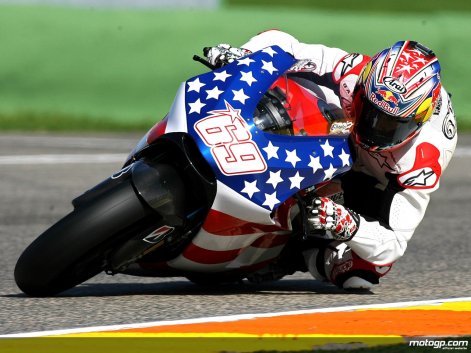 [236038_Hayden+on+track+at+Valencia+for+his+first+Ducati+test-1280x960-oct27_jpg_preview_big.jpg]