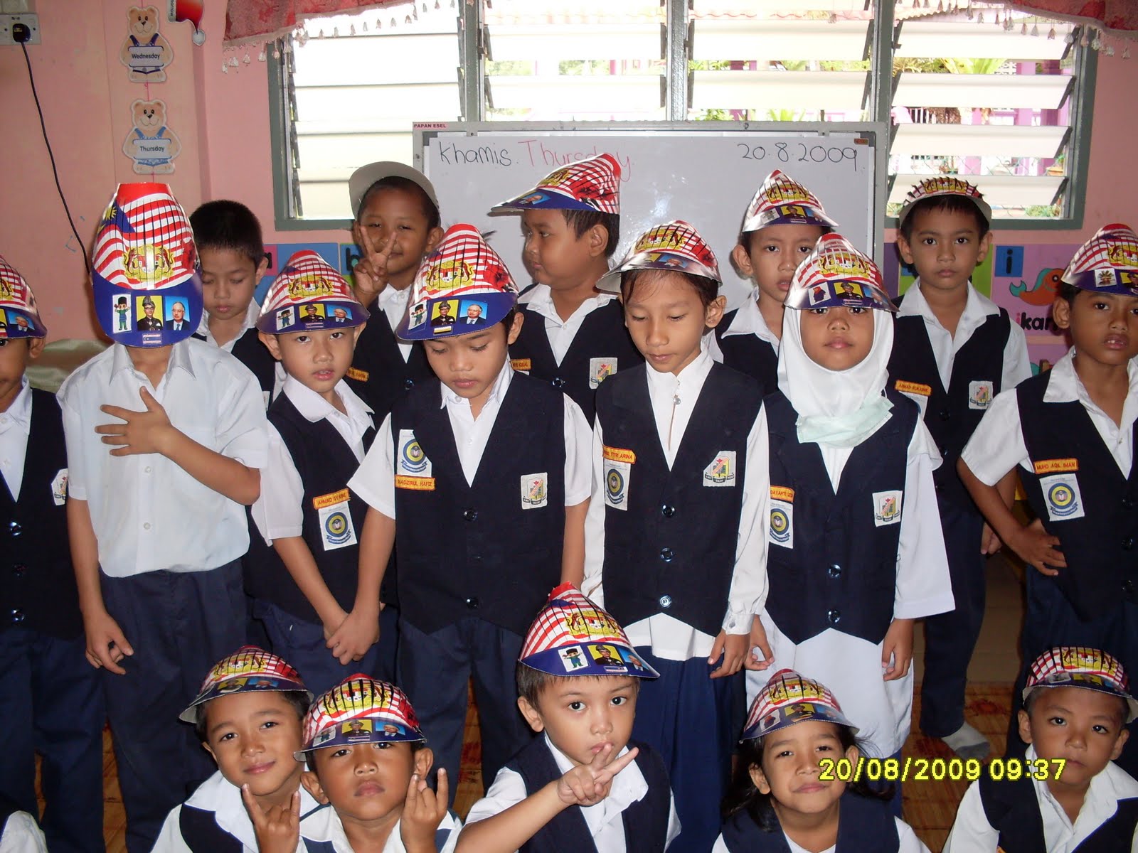 Tujuan Sambutan Hari Kemerdekaan : Cubing is a brainstorming strategy