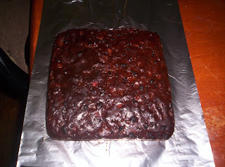 Feeding Thams Fam: Moist fruit cake