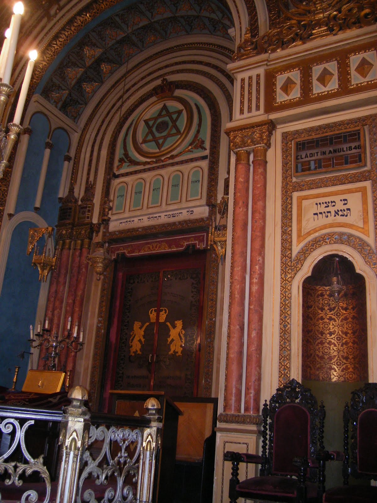 [sinagoga.JPG]