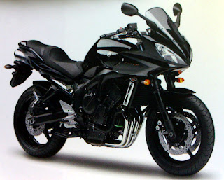Yamaha Fazer S2 - Midnight Black