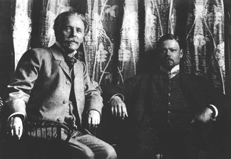 [Karl_May_with_Sascha_Schneider,_1904.jpg]