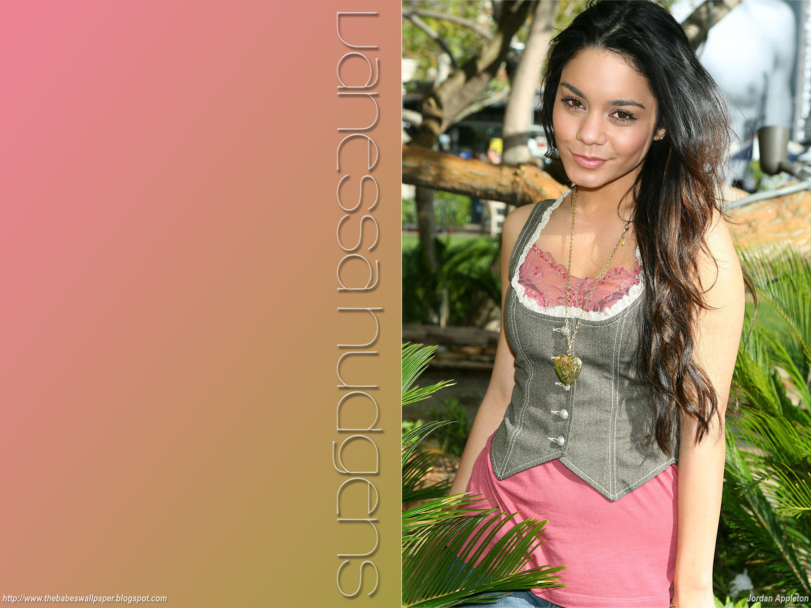 Wallpaper World: Vanessa Hudgens Wallpapers