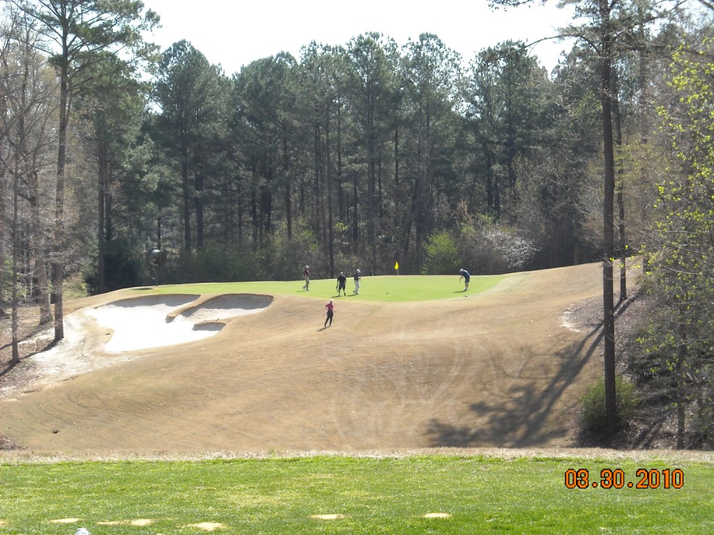 Golf of the Not So Common Man: April 2010