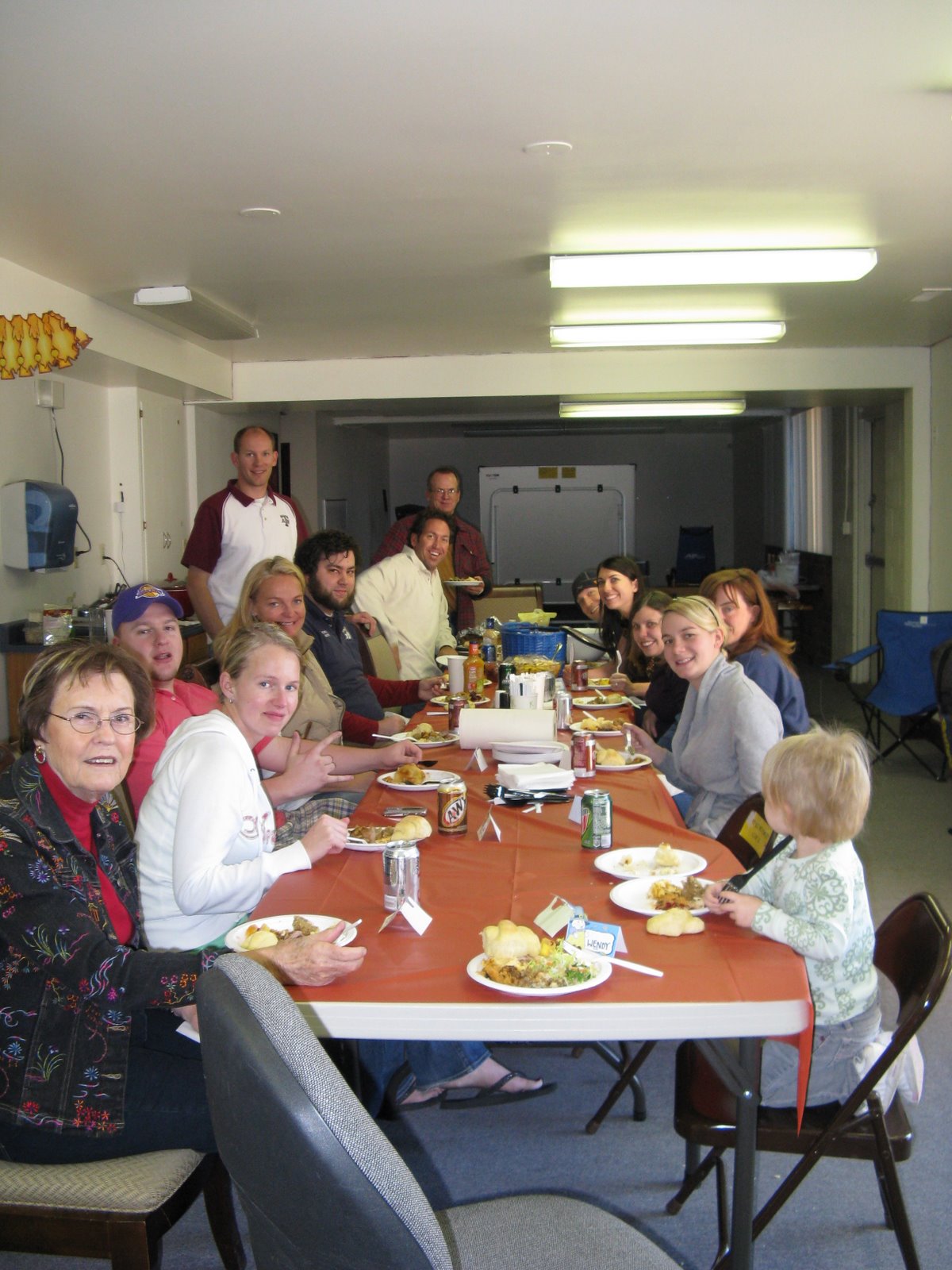 [2008-11-21+Thanksgiving+Feast+at+ANS+(2).jpg]