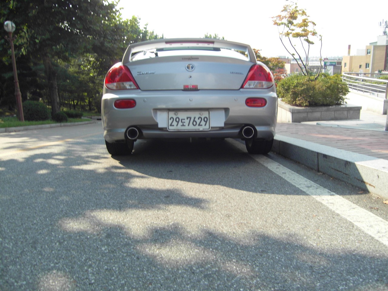 Hyundai tuscani 2001