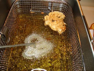 Learning Knowledge to Make Pizza: Rosettes and Timbales-A deep-fried ...