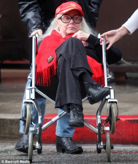 celebrity photo collection: The First Celebrity Of Hollywood is Zsa Zsa