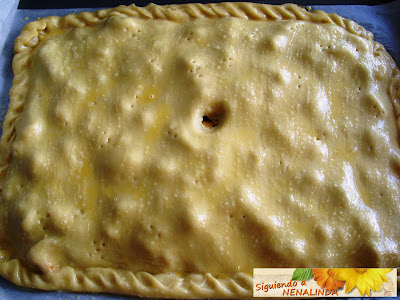  <strong>EMPANADA</strong> DE <strong>CARNE</strong> Y CHORIZO 