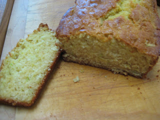 Lemon Poppy Seed Zucchini Bread | realmomkitchen.com