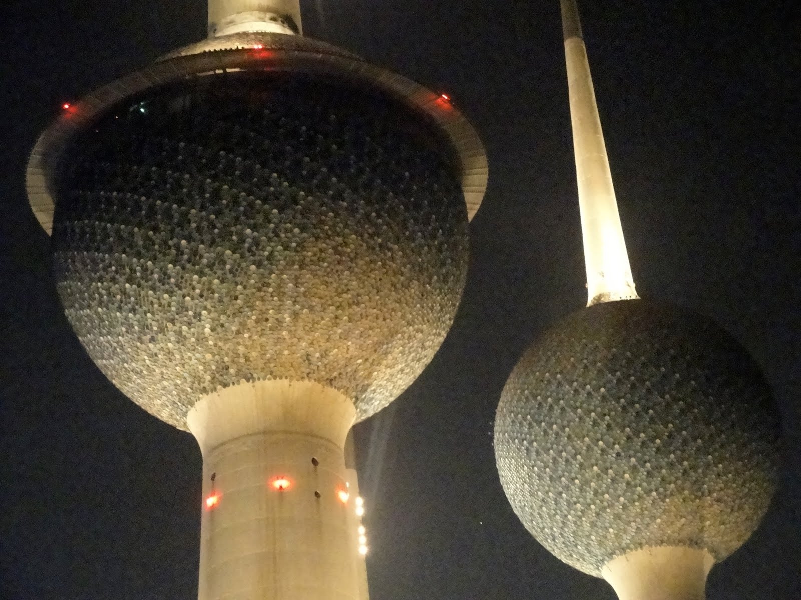 jessica-in-kuwait-kuwait-towers