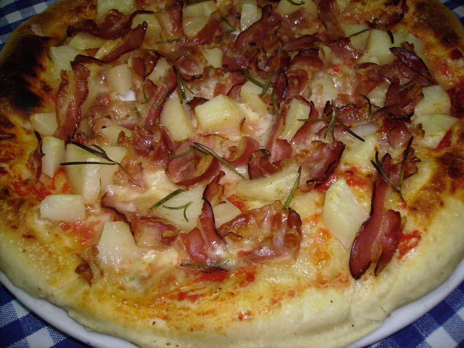 Peccati Di Gola Pizza con Pancetta Patate & Rosmarino