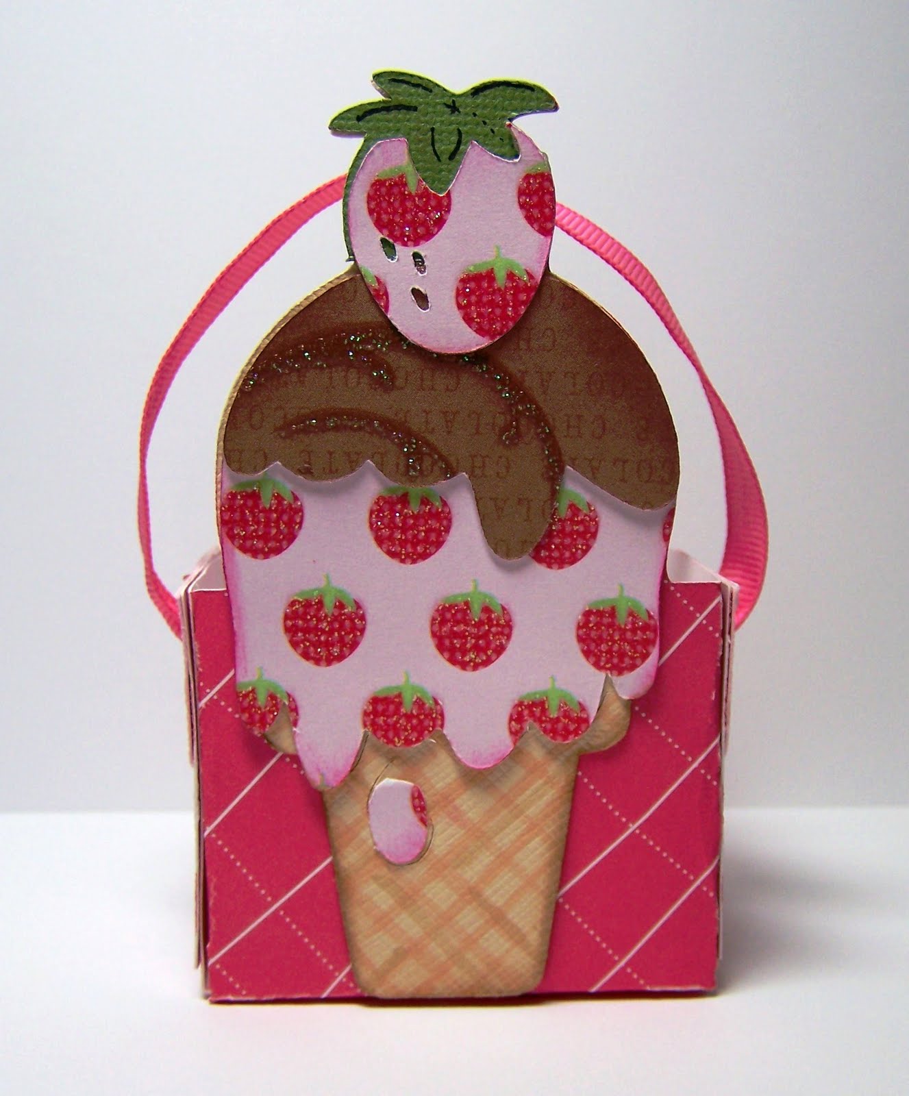 Busy with the Cricky: Ice Cream Cone Treat Box with Sweet Treats