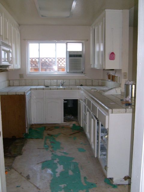 [kitchen.jpg]