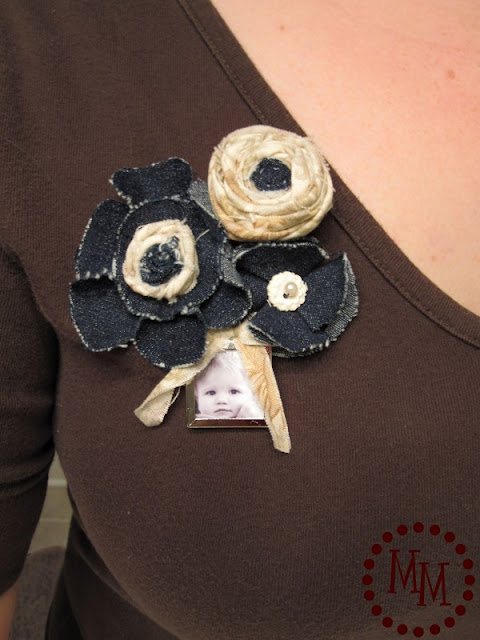 diy mother's day brooch with fabric flowers and photo charm