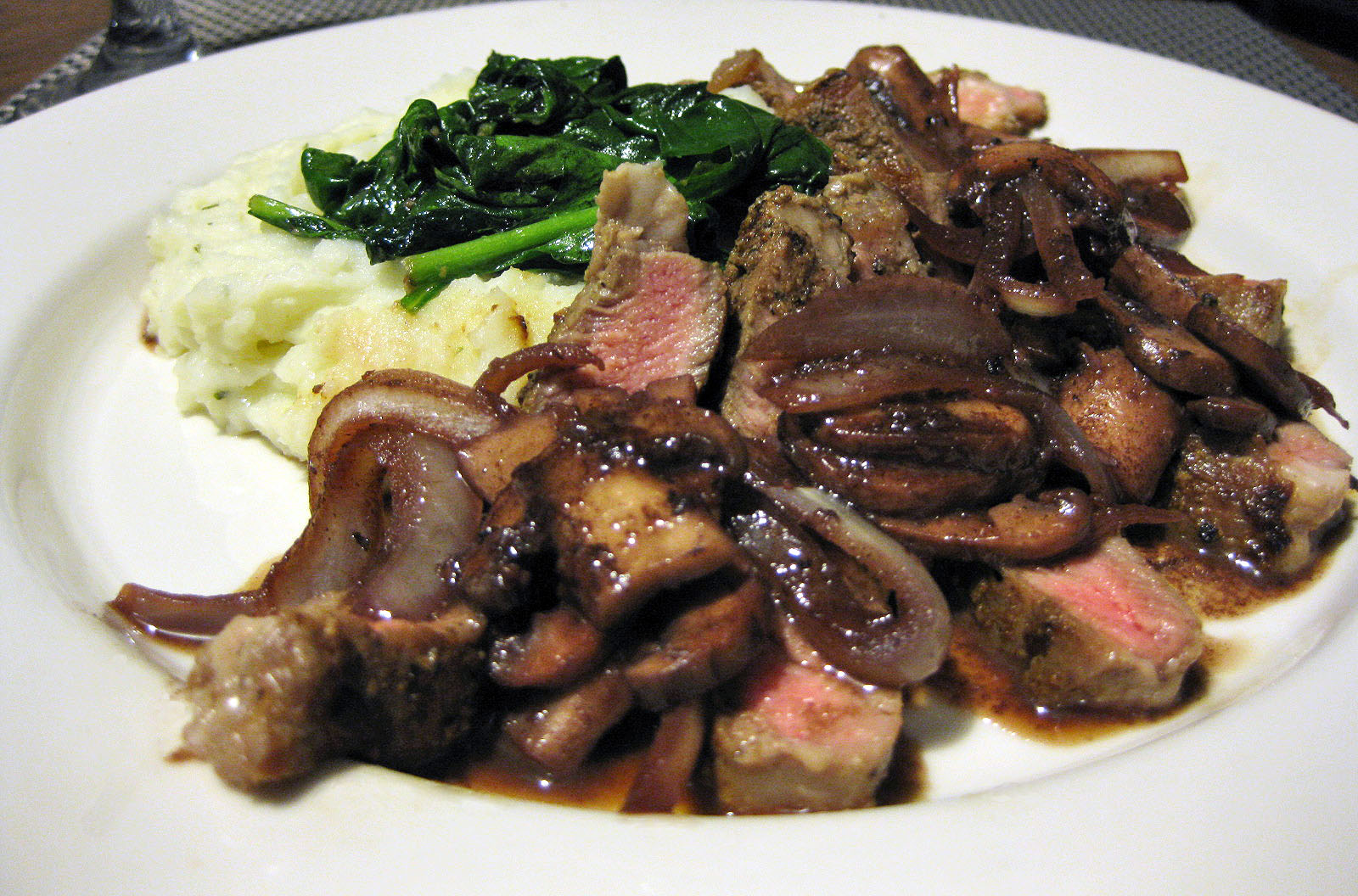 Colere Creare To Live and To Create STEAK WITH BALSAMIC CARAMELIZED