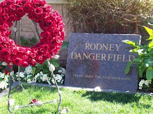RODNEY DANGERFIELD - ACTOR - COMEDIAN -  (1921-2004)