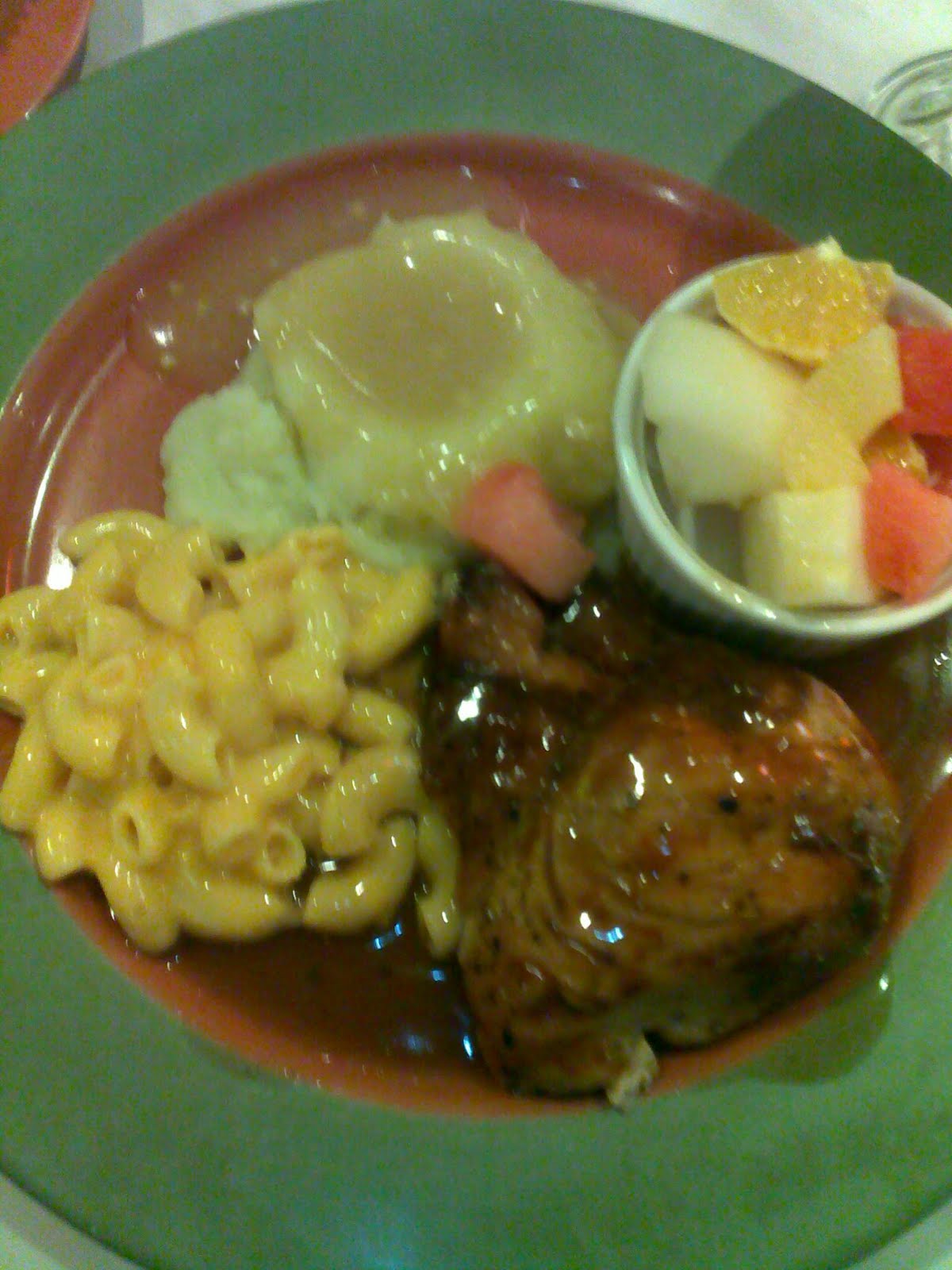 BUBBLYy ! Breaking fast with Kenny Rogers