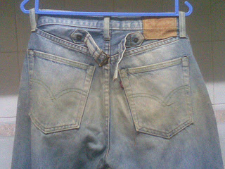 oldest pair of levi's sold