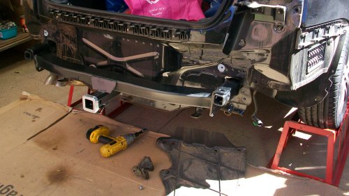 Tow Bars and Roof Racks in Sydney: Quick release tow hitch VW Jetta