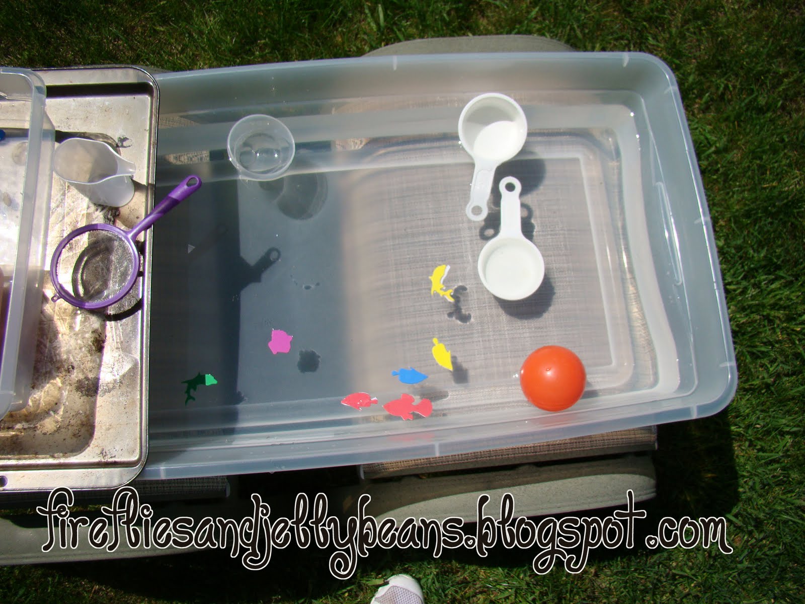 motley moms Make Your Own Water Table