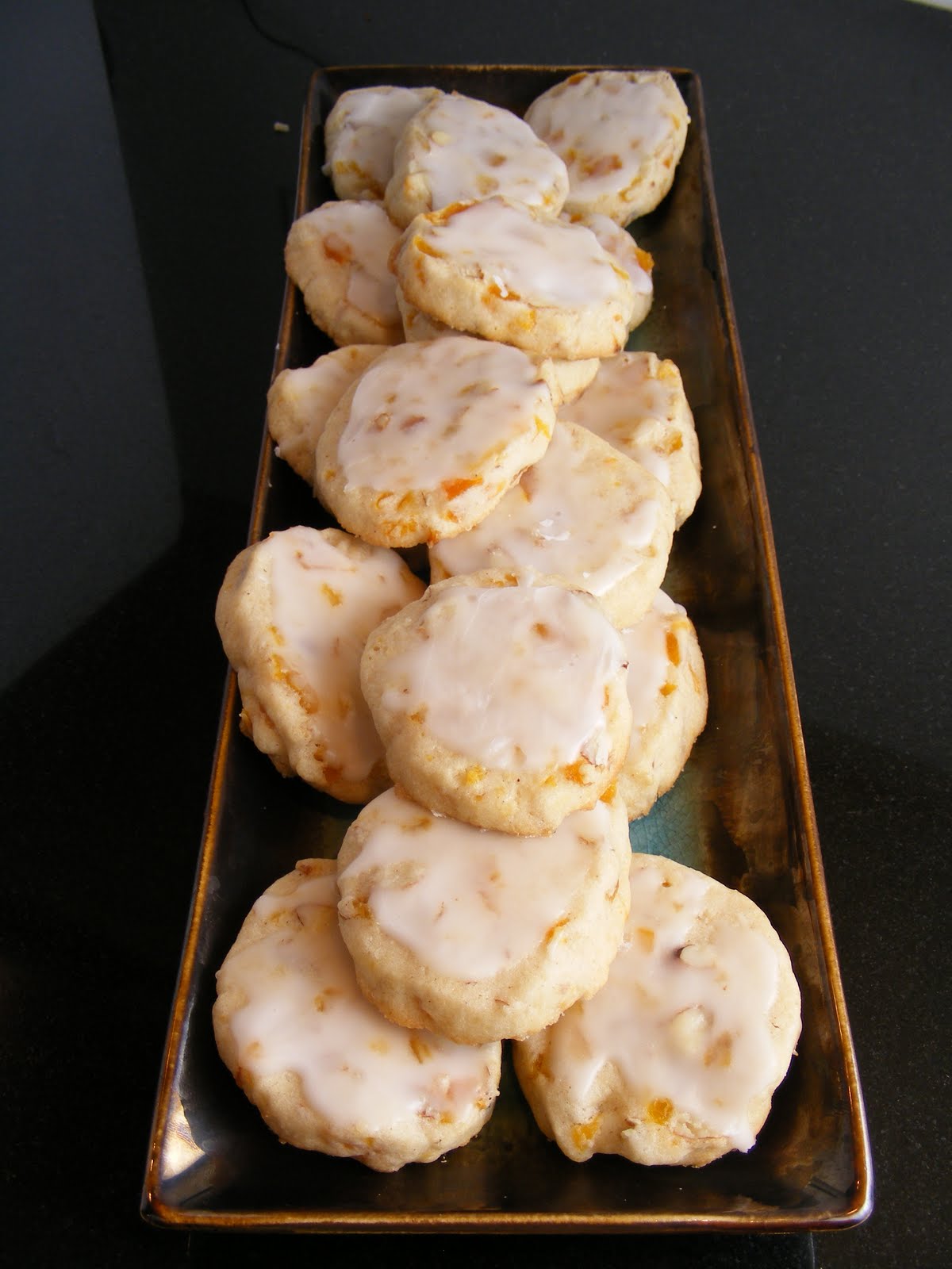 The Virtual Goody Plate Apricot Almond Cookies