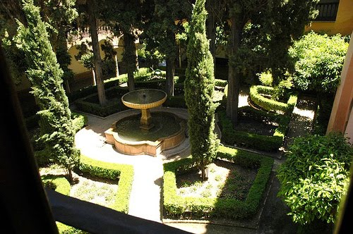 [lindaraxa+garden+5.jpg]