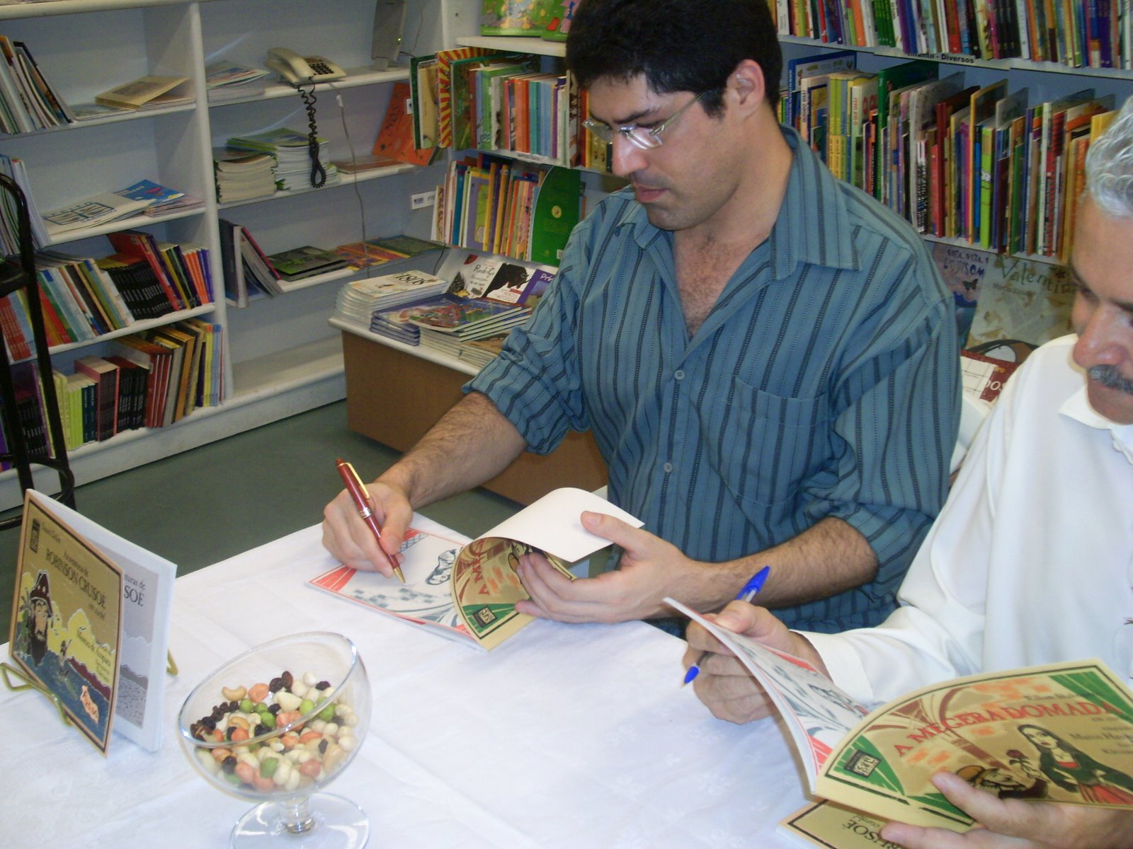 [marco+autografa.jpg]