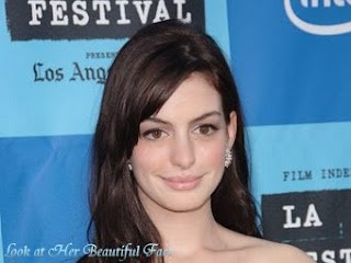 Look At Anne Hathaway Beautiful Face