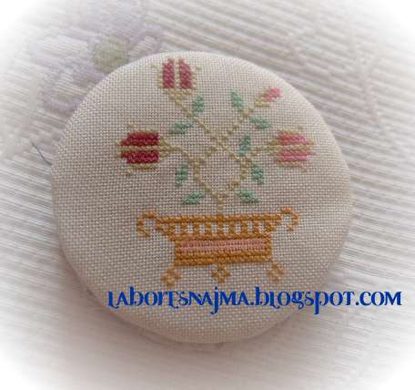 Labores Najma Lil' Sweet Dolls: Bordados- pinkeep tutorial