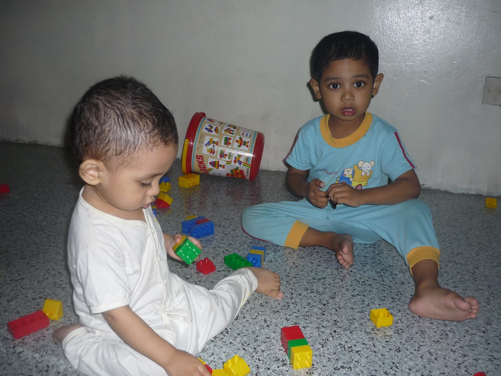 Dieyana: Terkini Abang dan Adik