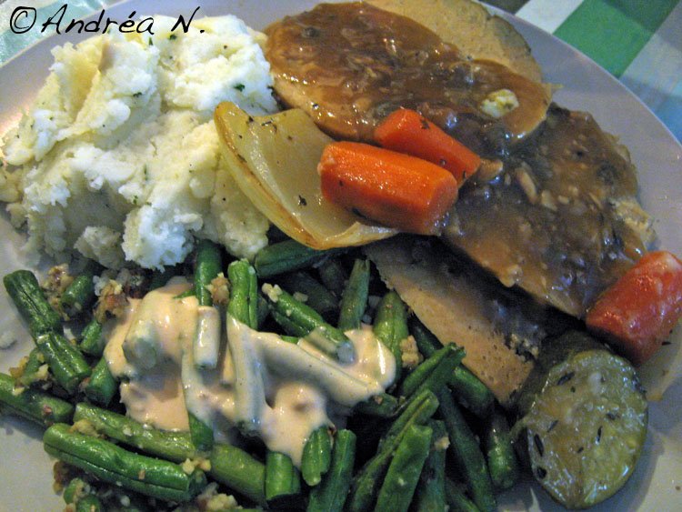 [Thanksgiving-dinner-2008.jpg]