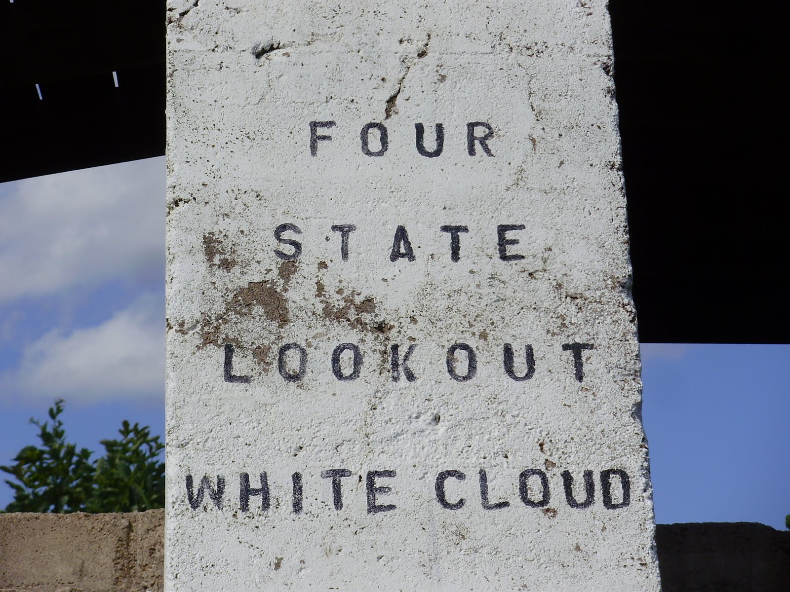 Life at 55 mph Four States Lookout in White Cloud, Kansas (click here