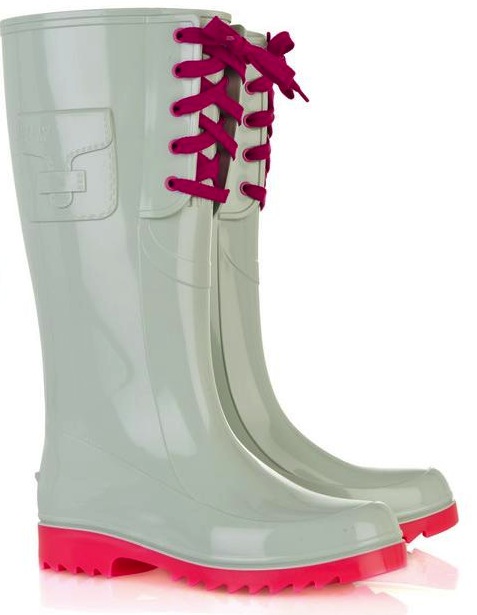 Style in Town: My Fave : Chloe lace-up rain boots