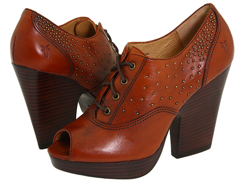 Style in Town: Hottest Retro-chic of the season-Oxford Shoes