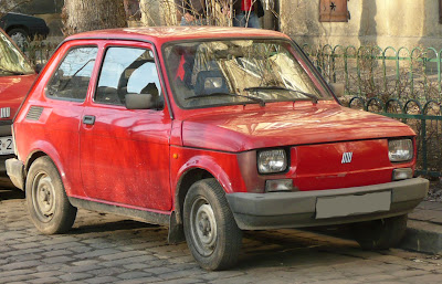 1.bp.blogspot.com/__oBaxj3xXqY/SCM3uwnY3qI/AAAAAAAAAkc/Envfak6CawU/s400/Polski-FIat%2B126%2BP_2.jpg