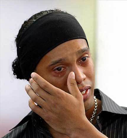 ronaldinho_llorando.jpg