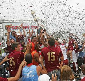 Redação do Esporte: Copa FPF > Juventus conquista o título em jogo eletrizante