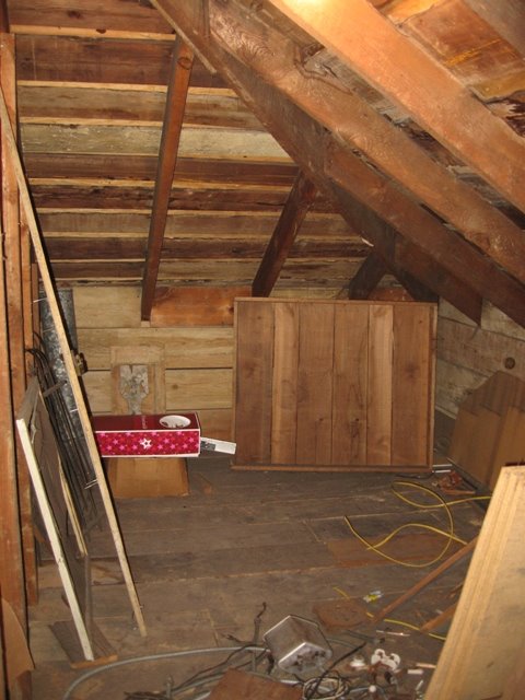 [Attic2.jpg]
