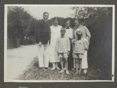 Carl Gregers Restorff Schack med sønner og Karen Lembcke (Schack) 1925