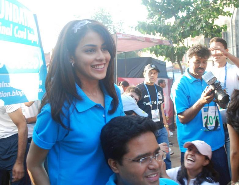 [stars-mumbai-marathon.jpg]