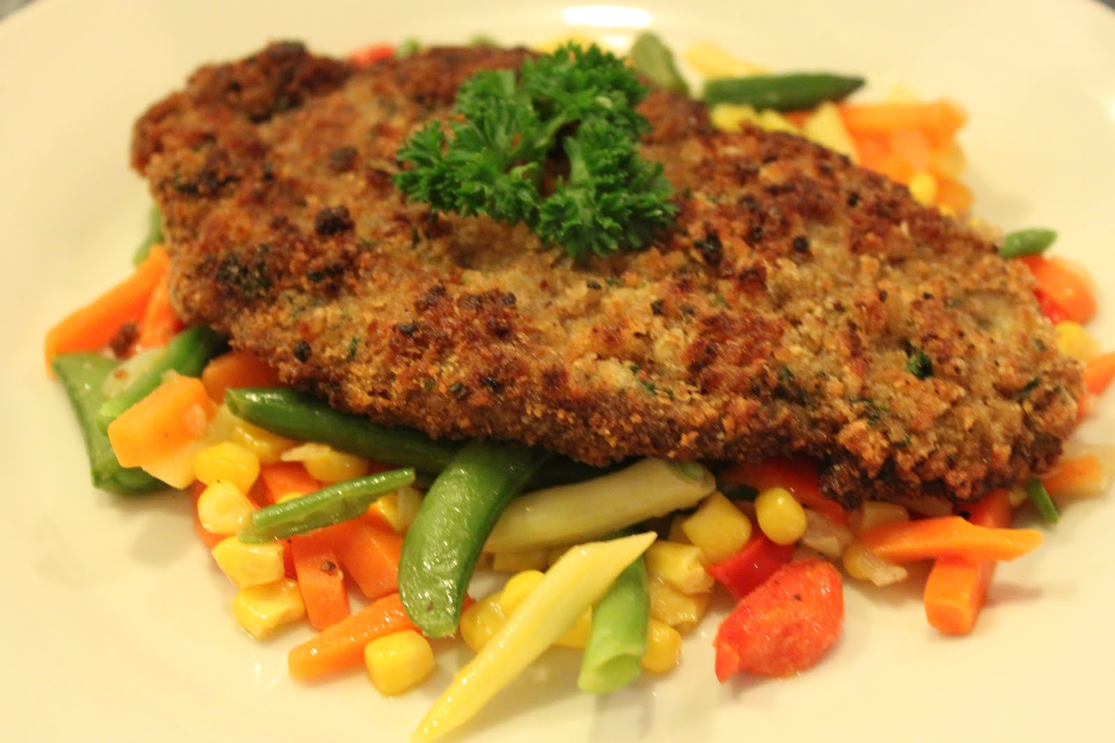 Elvis&amp;#39;s Kitchen: Food Blog: Crumbed Beef Schnitzel Mediterranean Style