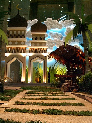 rachelissocoolliike: Hari Raya [Day of Celebration]