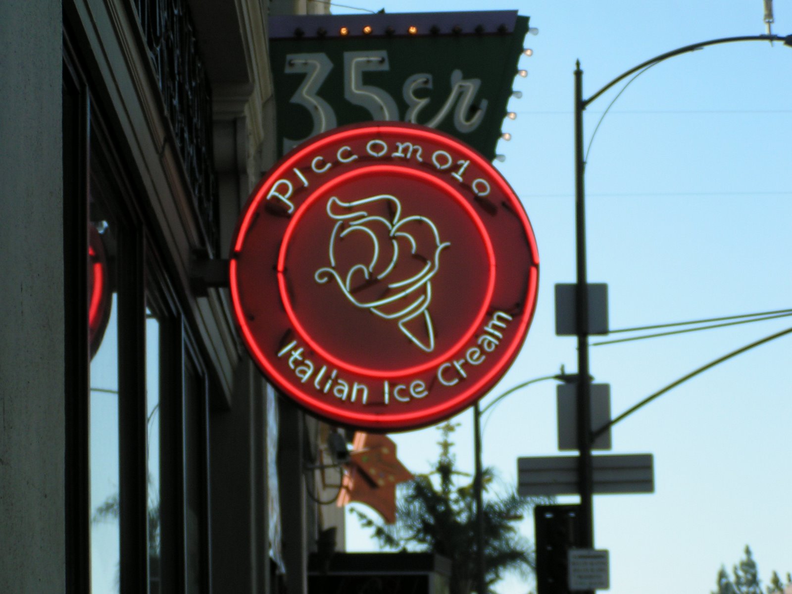 [9-28-08+Old+Town+Pasadena+011.JPG]