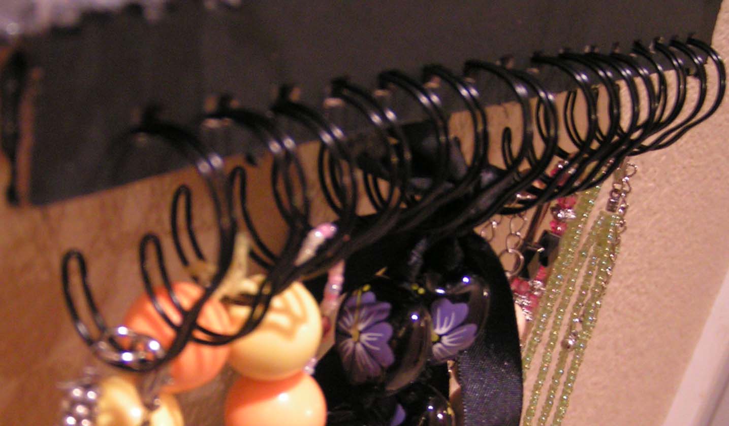 [MAR+2009+-Project+1+Jewelry+Hanger+BACK+DETAIL.jpg]
